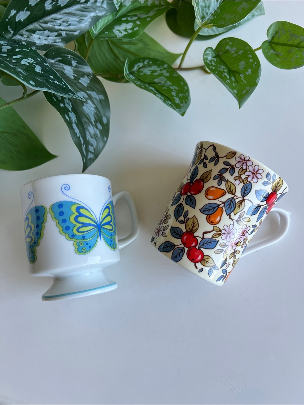 Vintage Ceramic Coffee Mugs Mismatched Pair Set of 2